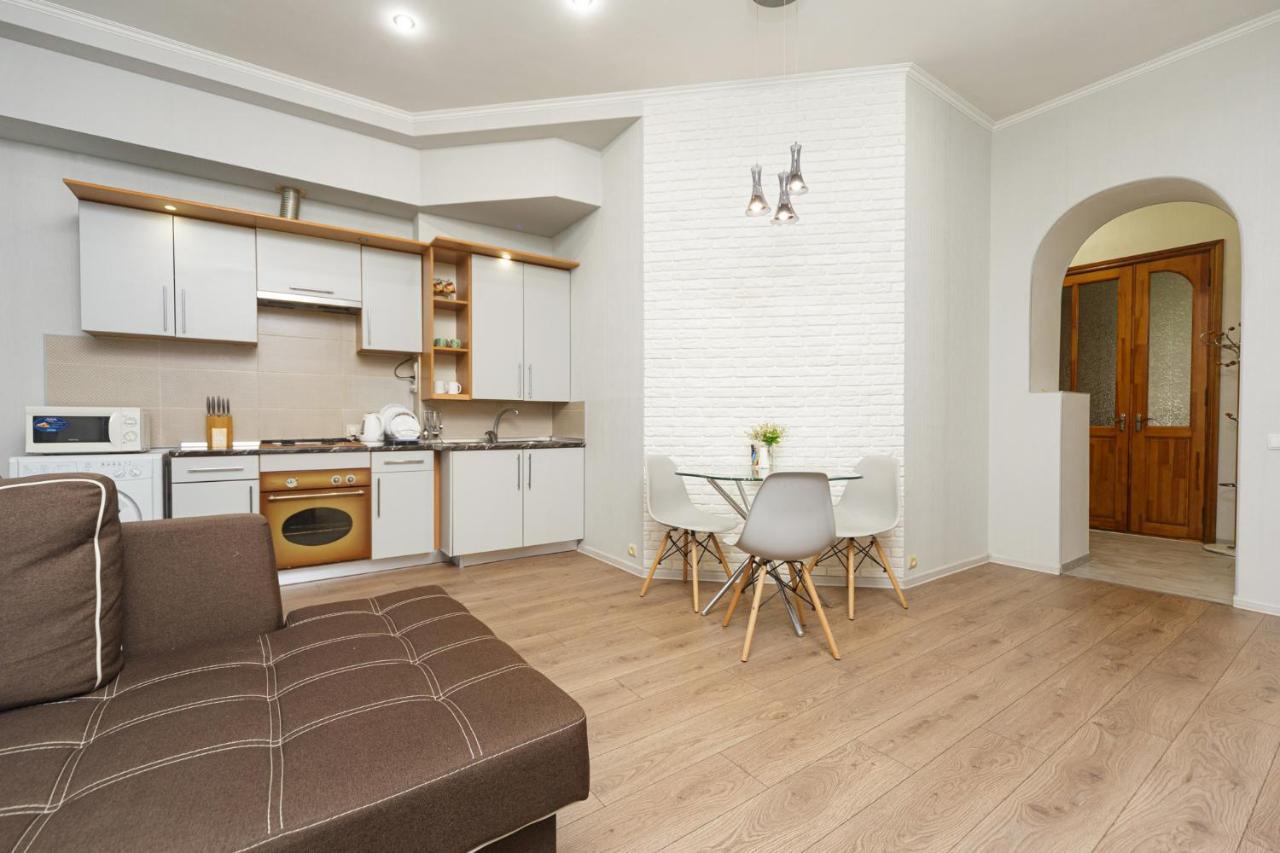 Apartment Zhukovskogo 17 Odessa Extérieur photo