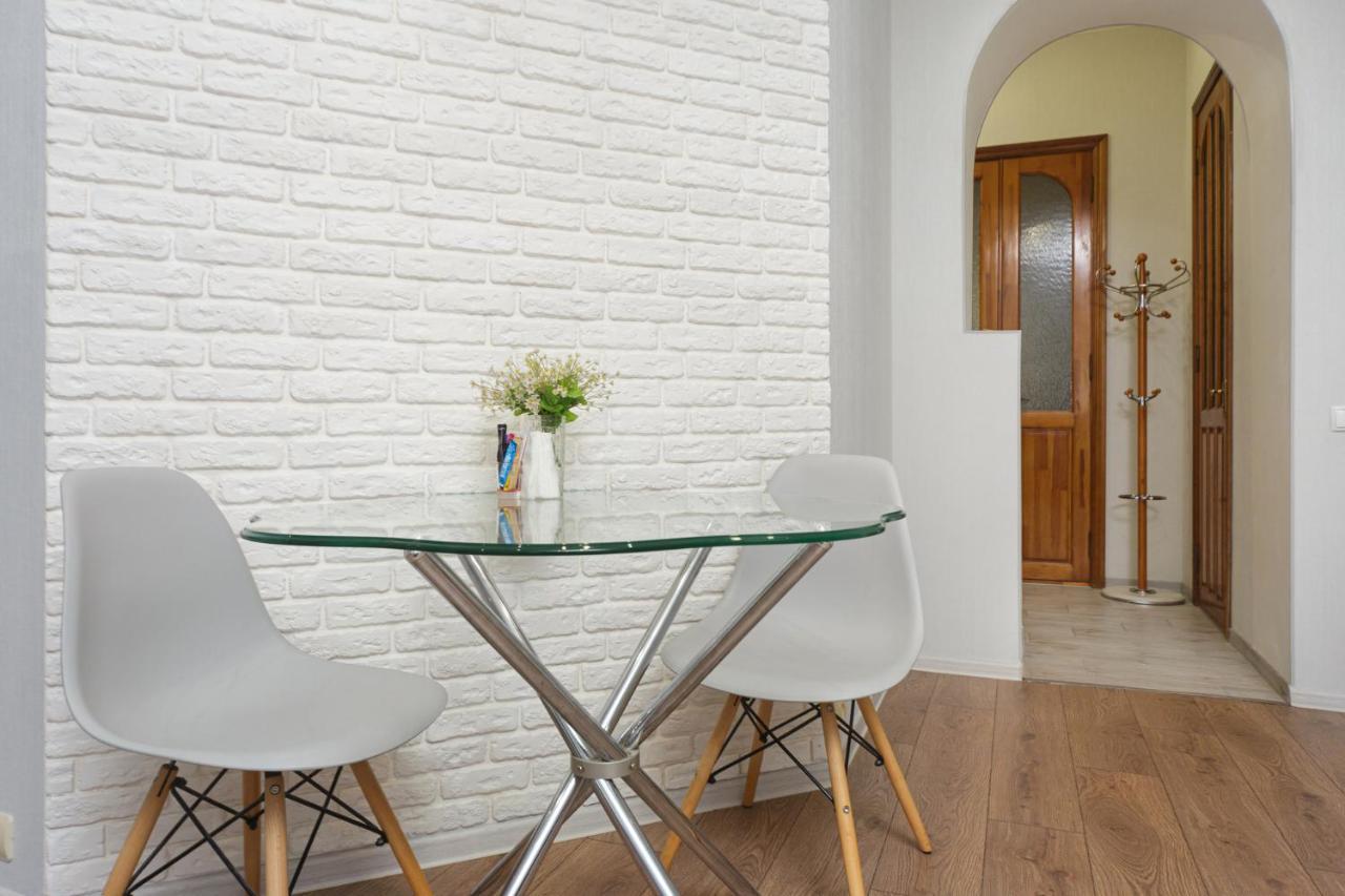 Apartment Zhukovskogo 17 Odessa Extérieur photo