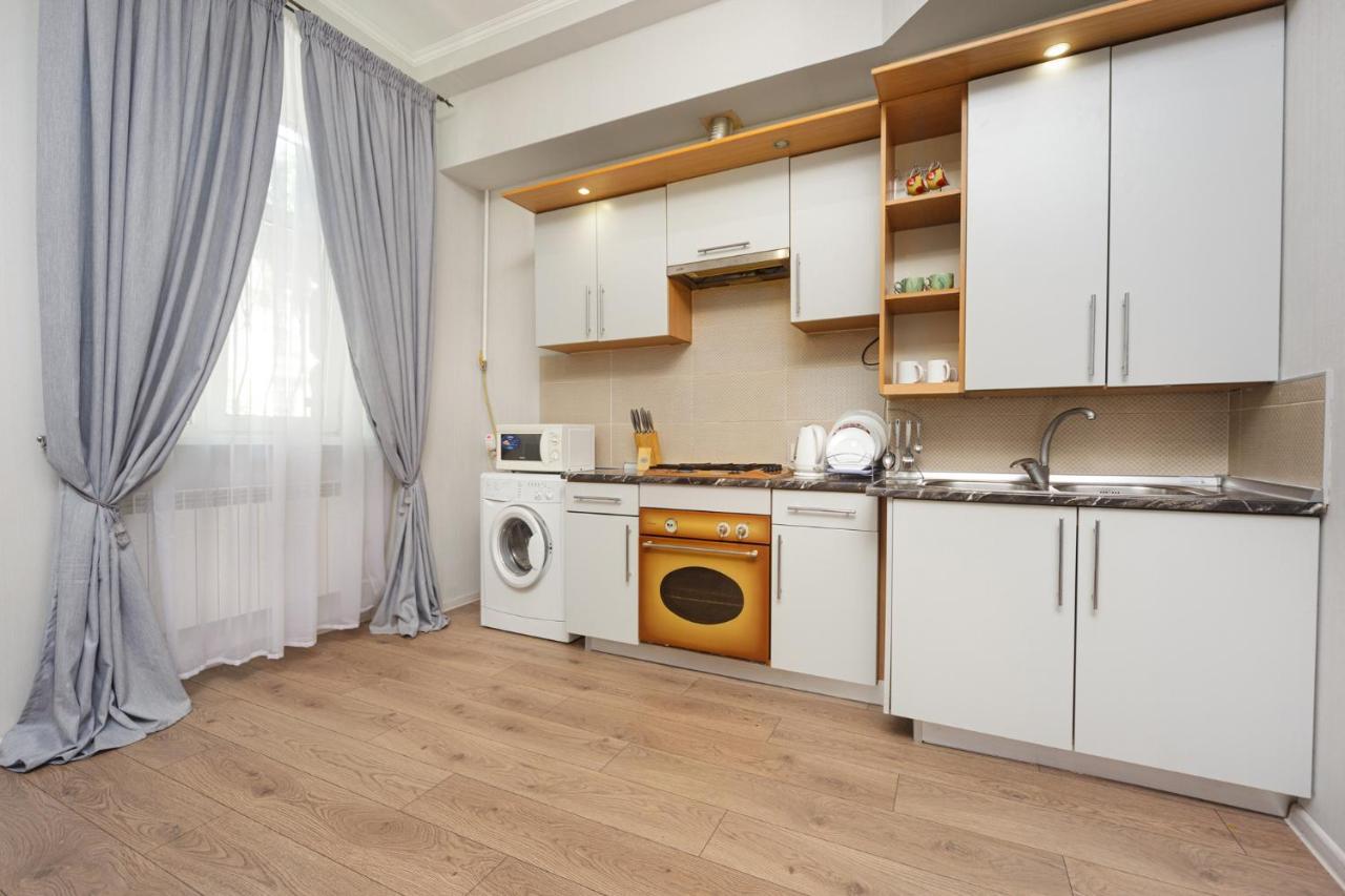 Apartment Zhukovskogo 17 Odessa Extérieur photo